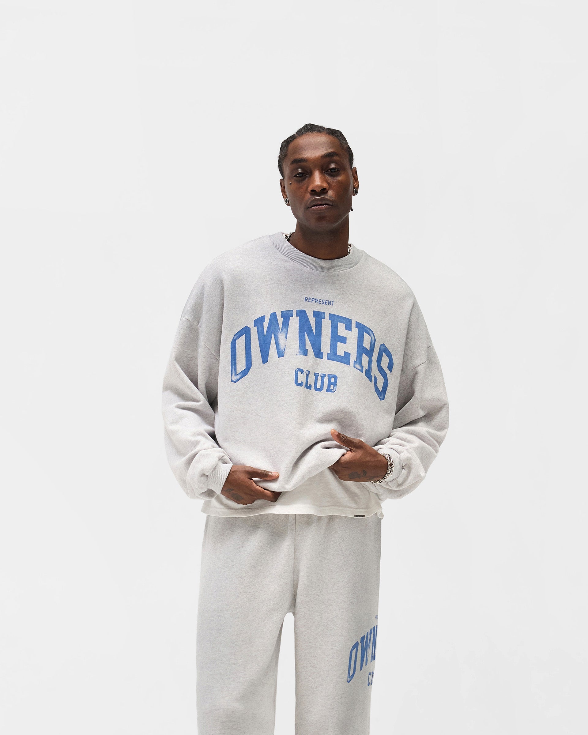 Represent_Owners_Club_Sweater_-_Sprayed_Ice_Grey_Marl_02.jpg