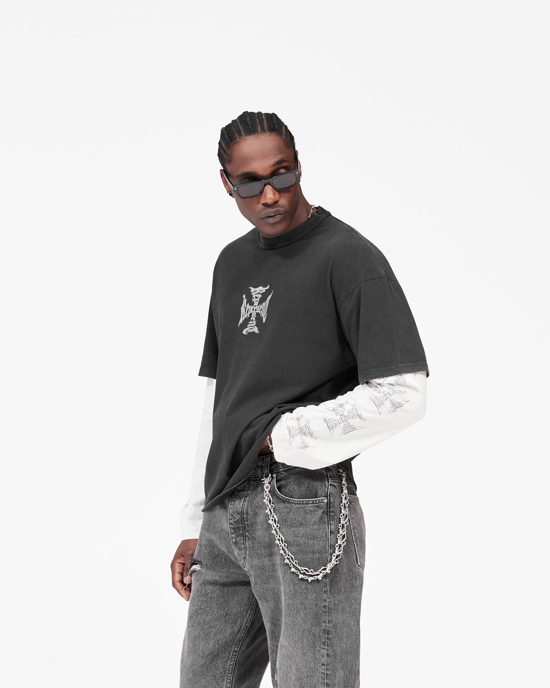 MH_Stack_Long_Sleeve_T-Shirt_-_Faded_Black_04.jpg