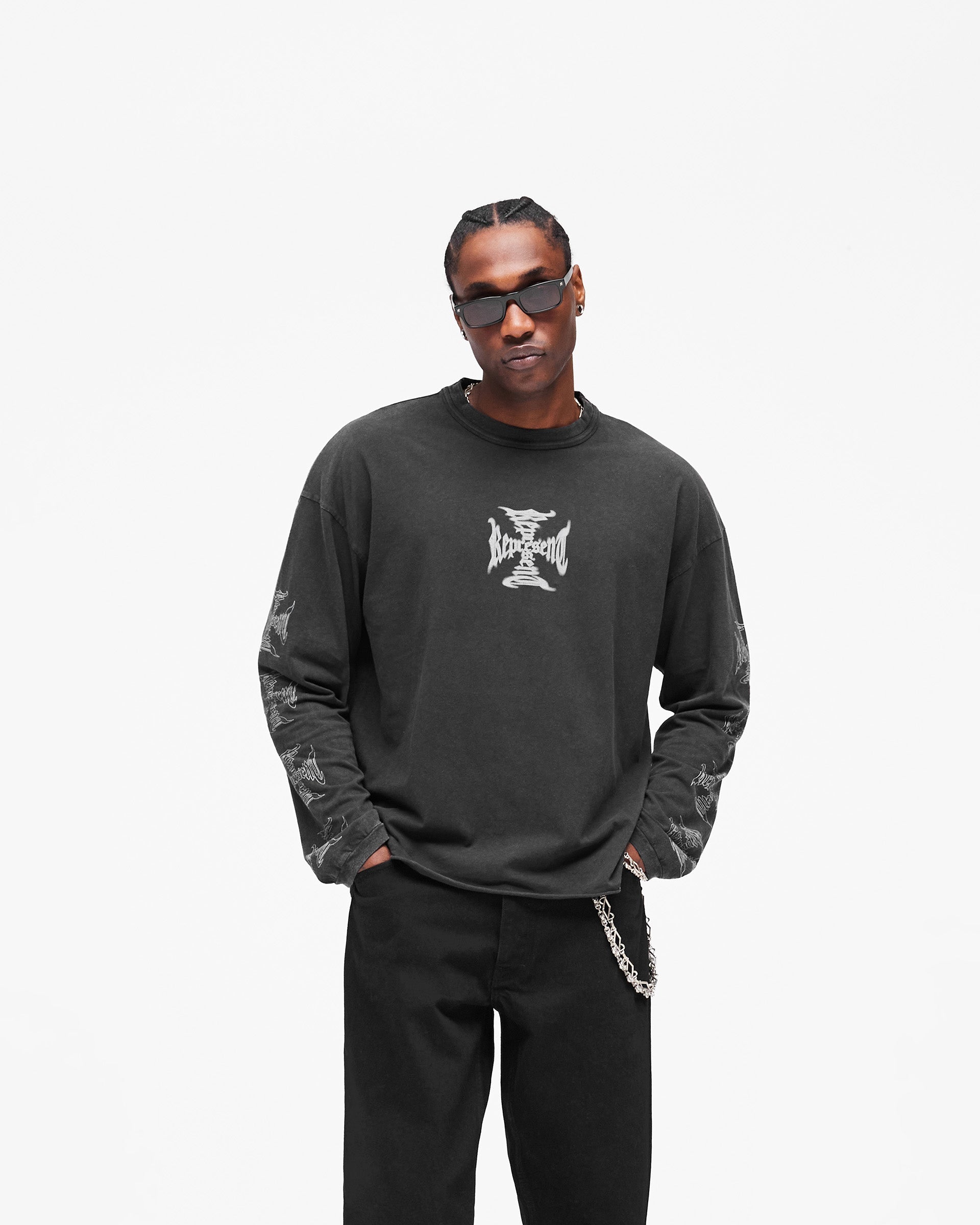 MH_Long_Sleeve_T-Shirt_-_Faded_Black_03.jpg