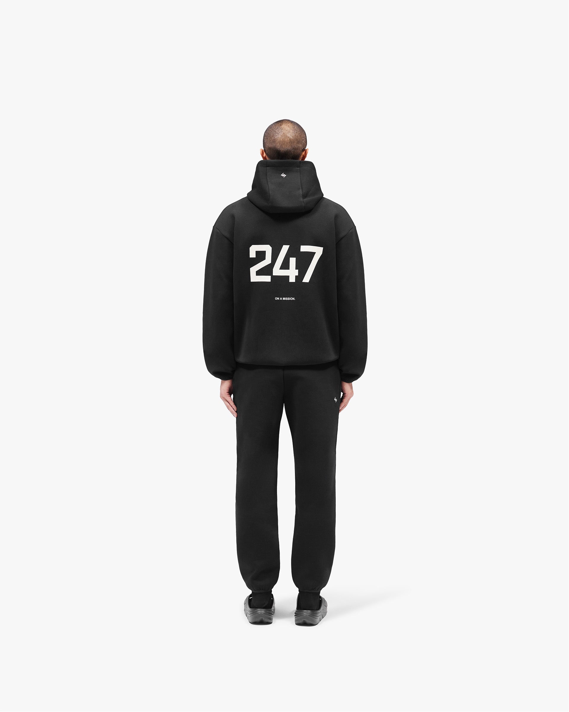 247 Form Sweatpant - Jet Black